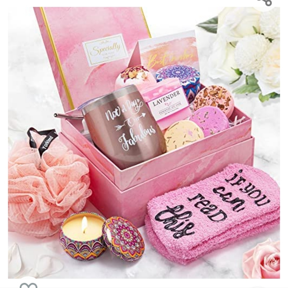 Womans pampered gift set